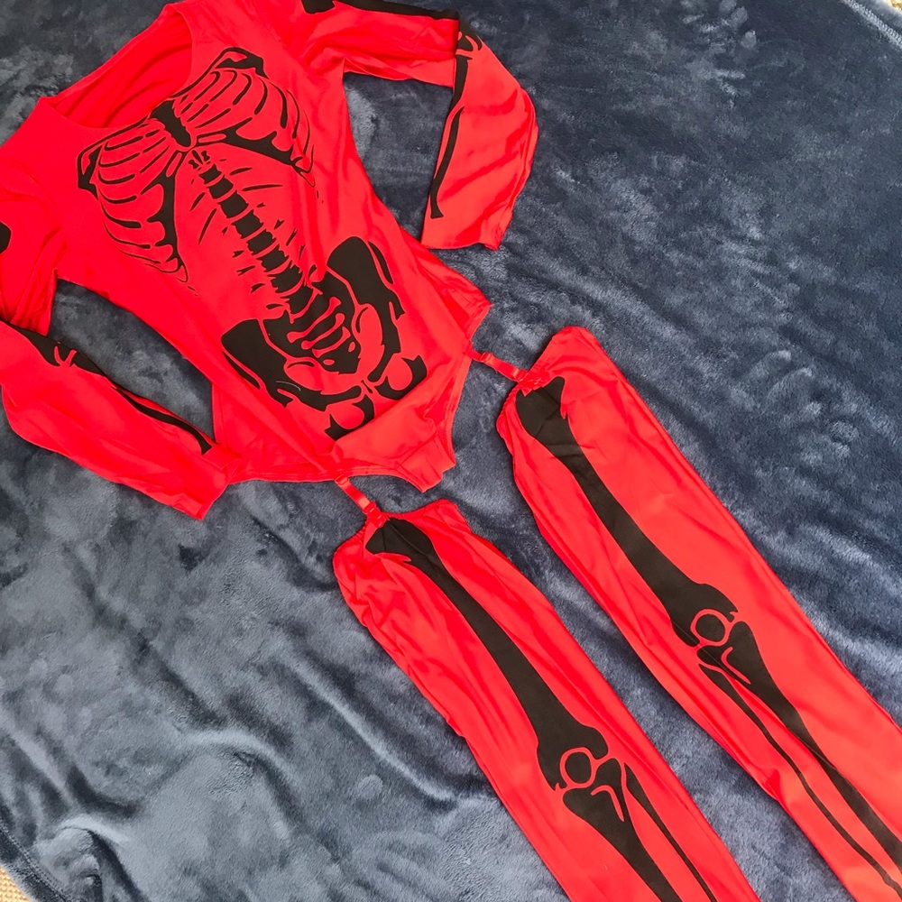 Red Bad Skeleton Halloween Costume One Size NWT - Picture 5 of 7